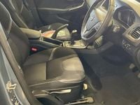 Used Volvo V40 Momentum 152 HP (111 kW) 2019 Hatchback