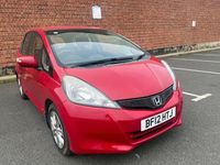 Begagnad Honda Jazz ES 99 HK (72 kW) 2012 Röd Halvkombi