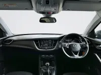 Used Vauxhall Grandland X SRi 130 HP (95 kW) 2020 Grey SUV