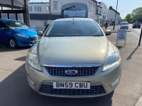 Usado Ford Mondeo Titanium 140 HP (102 kW) 2009 Prateado Citadino