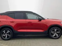 Usado Volvo XC40 R-Design 163 HP (119 kW) 2020 Vermelho SUV