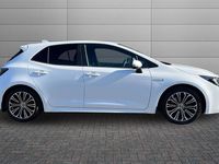 Used Toyota Corolla Design 184 HP (135 kW) 2020 Pure white Hatchback
