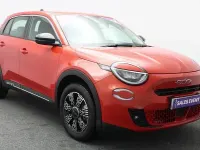 Used Fiat 600 S 100 HP (73 kW) 2025 Orange SUV