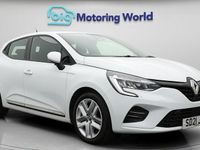 Used Renault Clio V Play 72 HP (52 kW) 2020 White Hatchback