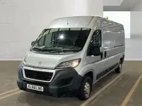 Second-hand Peugeot Boxer 130 CP (95 kW) 2018 Argintiu Van