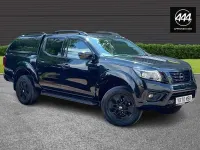 Usado Nissan Navara Tekna 190 CV (139 kW) 2020 Púrpura Pickup/Camioneta