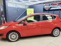 Used Ford Fiesta Titanium 125 HP (91 kW) 2015 Red Hatchback