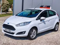 Begagnad Ford Fiesta Zetec 2017 Vit Halvkombi