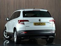 Used Skoda Karoq SE 150 HP (110 kW) 2019 White SUV