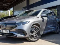 Käytetty Mercedes EQA250 AMG line 139 kW (190 HP) 2021 Harmaa Katumaasturi