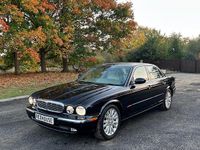 Used Jaguar XJ SE 2004 Black Sedan