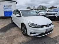 Begagnad VW Golf VII Match 150 HK (110 kW) 2019 Vit Halvkombi