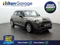 Usado Mini Cooper S Hatch 192 CV (141 kW) 2018 Gris Utilitario
