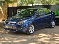 Used Ford Focus Zetec 2010 Blue Hatchback