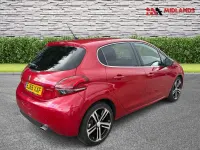 Second-hand Peugeot 208 GT-line 110 CP (80 kW) 2016 Roșu Hatchback