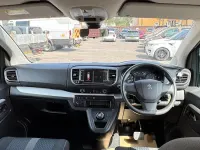 Używany Peugeot Traveller Active 144 KM (105 kW) 2022 Biały Minivan