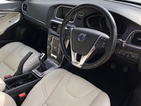 used Volvo V40 D3 [4 Cyl 150] SE Lux Nav 5dr - 2015 (65)