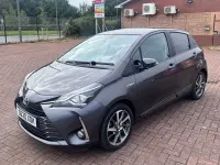 Used Toyota Yaris 100 HP (73 kW) 2020 Grey Hatchback