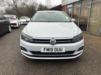 Begagnad VW Polo SE 95 HK (69 kW) 2019 Silver Halvkombi