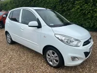 Used Hyundai i10 Style 85 HP (62 kW) 2012 White Hatchback
