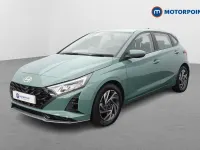 Used Hyundai i20 Advanced 101 HP (74 kW) 2025 Green Hatchback
