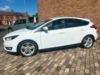 Used Ford Focus Zetec 2015 White Hatchback