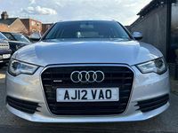 Usado Audi A6 Design 313 HP (230 kW) 2012 Prateado Carrinha