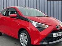 Used Toyota Aygo X-play 72 HP (52 kW) 2020 Hatchback