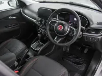 Begagnad Fiat Tipo Garmin 128 HK (94 kW) 2023 Grå Halvkombi