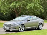 Usado Jaguar XJ Premium Luxury 300 CV (220 kW) 2016 Plateado Berlina