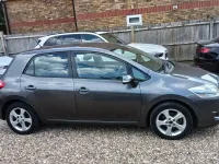 Used Toyota Auris 124 HP (91 kW) 2010 Grey Hatchback