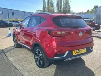 Usado MG ZS Exclusive 103 kW (141 HP) 2021 Vermelho SUV