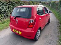 Used Hyundai i10 Classic 85 HP (62 kW) 2012 Red Hatchback