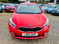 Używany Kia Ceed 2015 Czerwony Hatchback