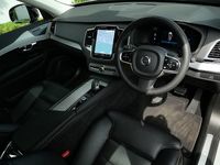 Used Volvo XC90 Plus 235 HP (172 kW) 2022 Silver SUV