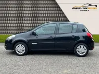 Used Renault Clio Expression+ 75 HP (55 kW) 2013 Black Hatchback