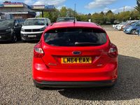 Used Ford Focus Zetec 125 HP (91 kW) 2014 Red Hatchback
