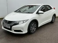 Begagnad Honda Civic ES 120 HK (88 kW) 2013 Vit Halvkombi