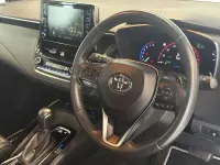 Used Toyota Corolla 184 HP (135 kW) 2020 White/black Hatchback