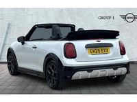 Usado Mini Cooper Cabriolet Sport 201 HP (147 kW) 2025 Branco Cabrios