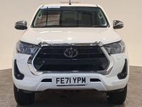 Used Toyota HiLux 130 HP (95 kW) 2021 White Pickup