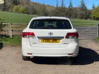 Used Toyota Avensis 147 HP (108 kW) 2011 White Estate