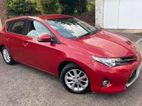 Used Toyota Auris 2014 Red Hatchback