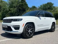 New Jeep Grand Cherokee Summit 376 HP (276 kW) 2025 White SUV