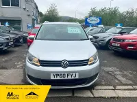 Begagnad VW Touran SE 2010 Silver Minibuss