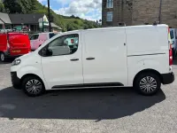 Used Vauxhall Vivaro Edition 100 HP (73 kW) 2019 White MPV