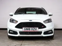 Used Ford Focus ST 185 HP (136 kW) 2018 White Hatchback