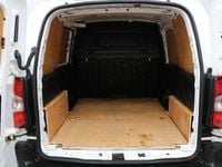 Used Peugeot Partner Premium 100 HP (73 kW) 2022 White MPV