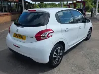 Used Peugeot 208 Access 82 HP (60 kW) 2014 White Hatchback