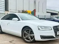 Used Audi A8 Advanced 258 HP (189 kW) 2015 White Sedan